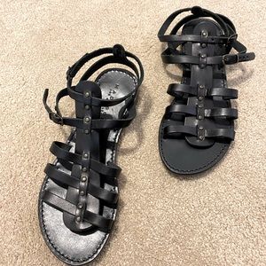 Madison Los Angeles Black Leather Sandals. Size 37 (6.5-7) NWOT
